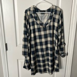 Blue and cream plaid long sleeve 3x tunic top